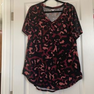 LuLaRoe Iris Top NWOT